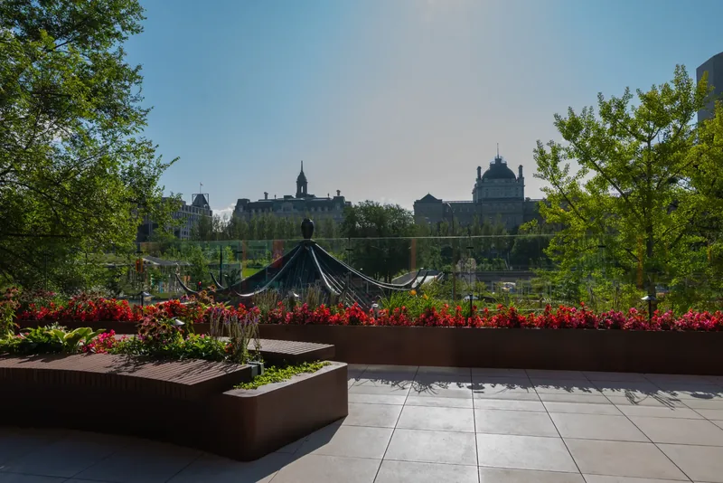 Terrace planters with a view over the garden and the city