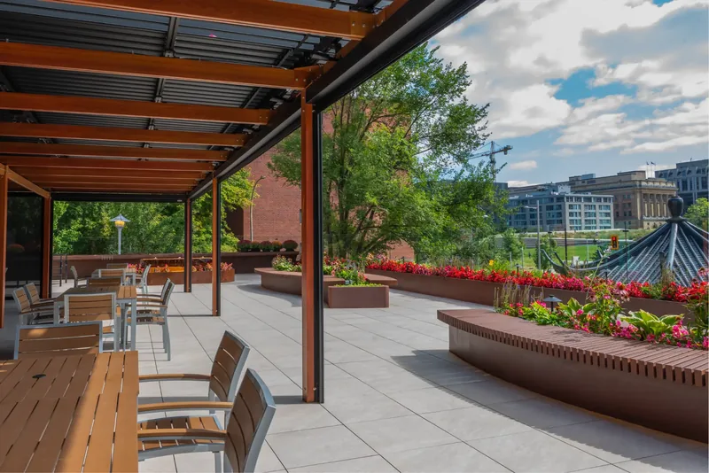 Steel pergola over the outdoor terrace