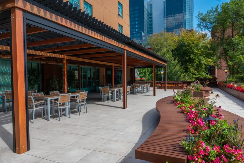 Steel pergola over the outdoor terrace